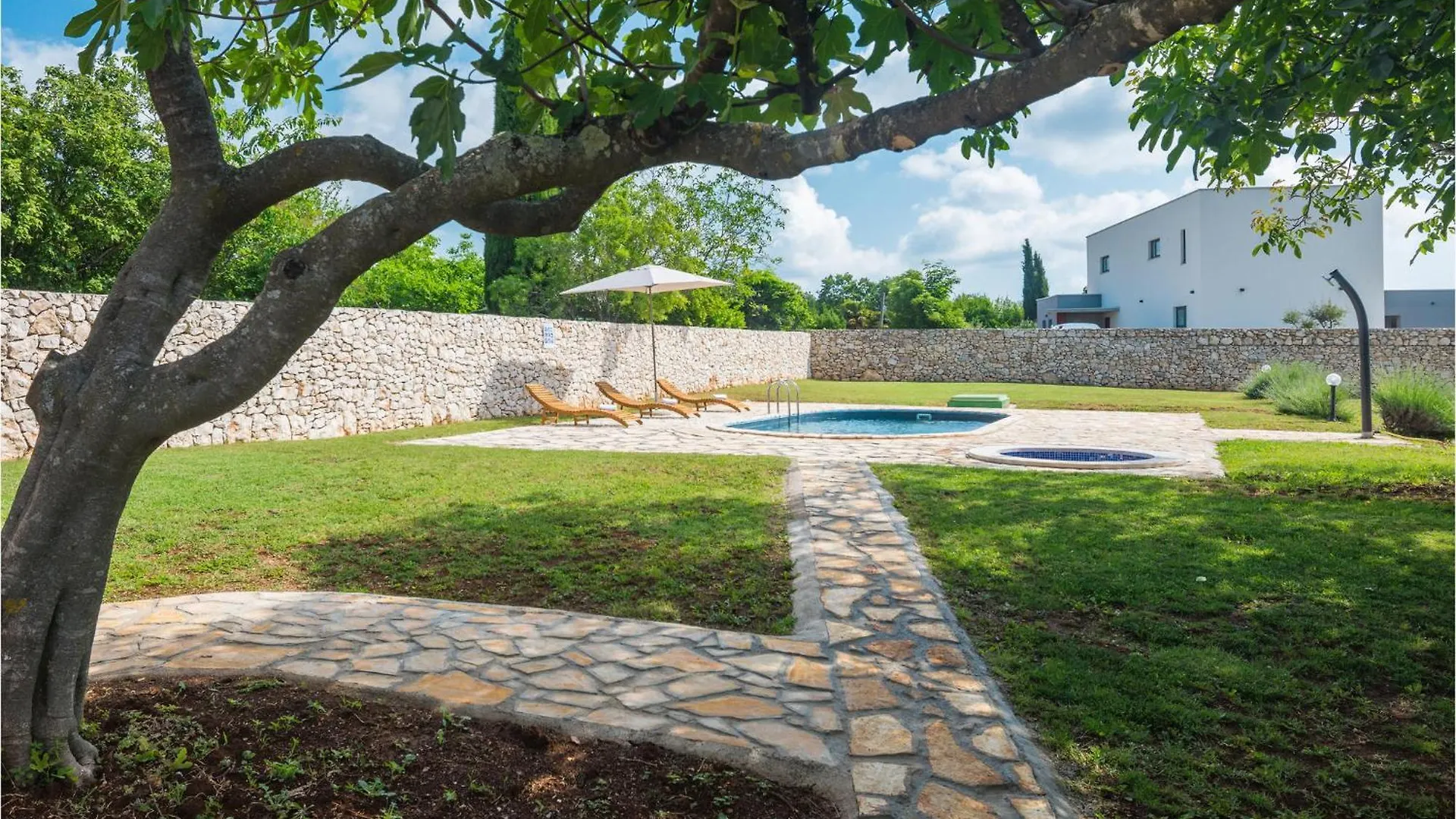 Nice Home In Labin With Outdoor Swimming Pool 度假居 拉宾